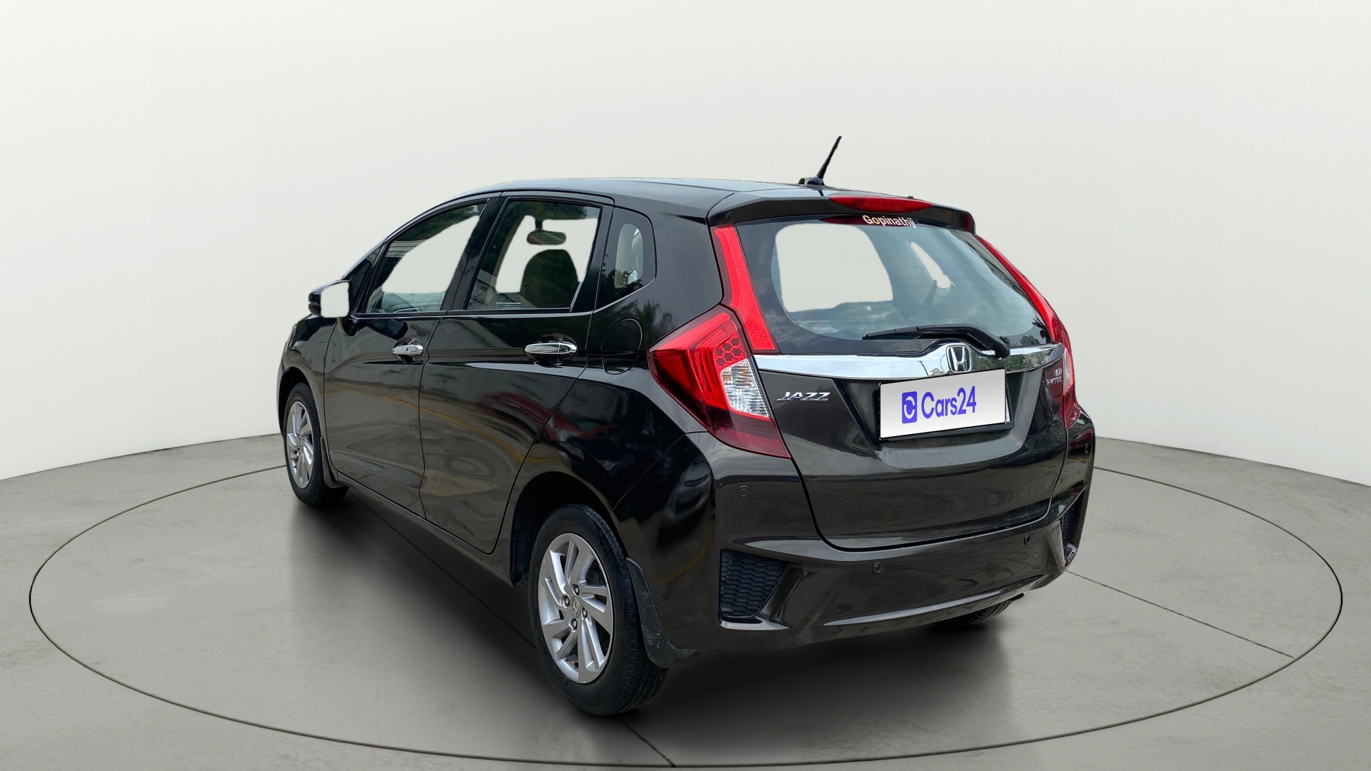 View 2019 Honda Jazz E MT Diesel Image 2 Used 2019 Honda Jazz E MT Diesel Image 2