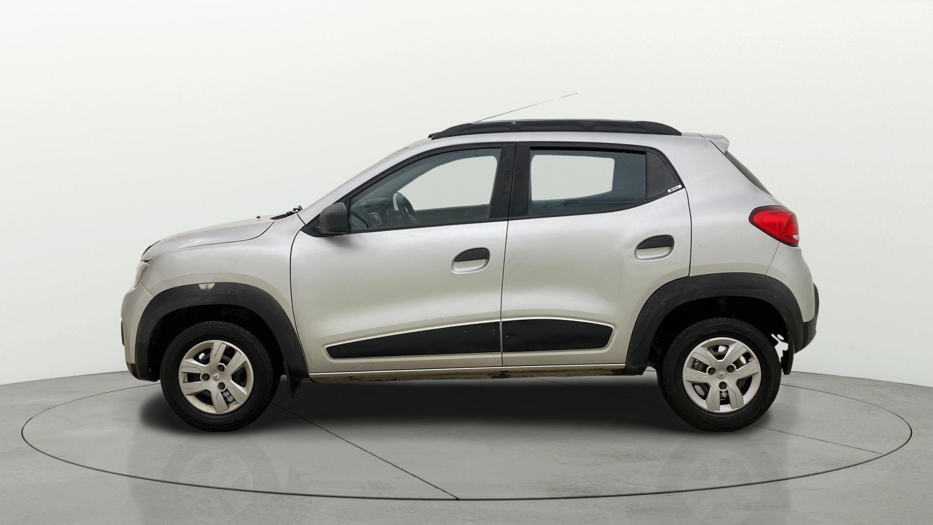 View 2017 Renault Kwid RXL Image 5 Used 2017 Renault Kwid RXL Image 5