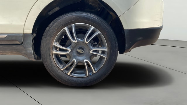 View Mahindra Marazzo Image 8 Used Mahindra Marazzo Image 8