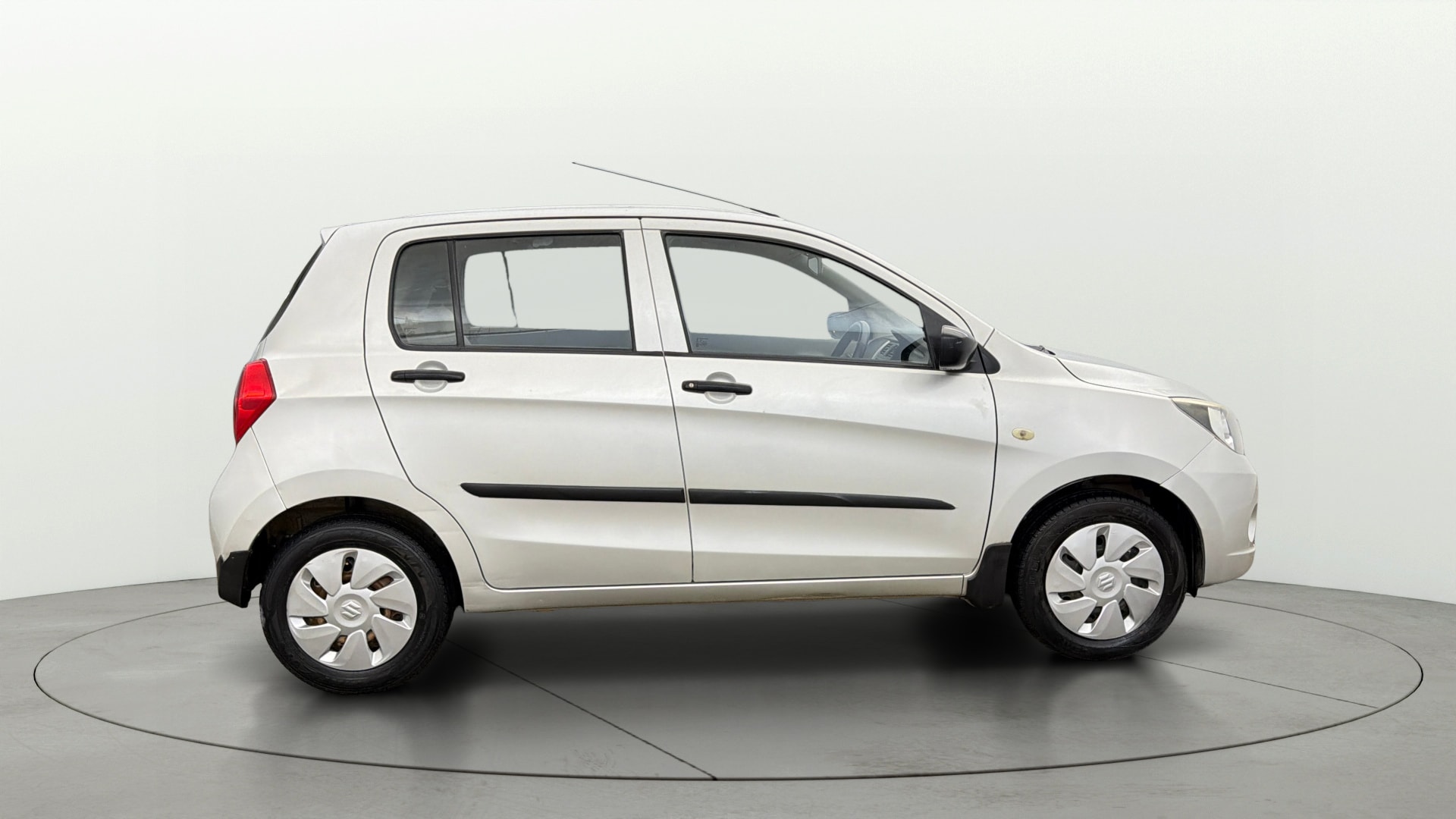 View 2015 Maruti Suzuki 1000 Base Variant Image 8 Used 2015 Maruti Suzuki 1000 Base Variant Image 8