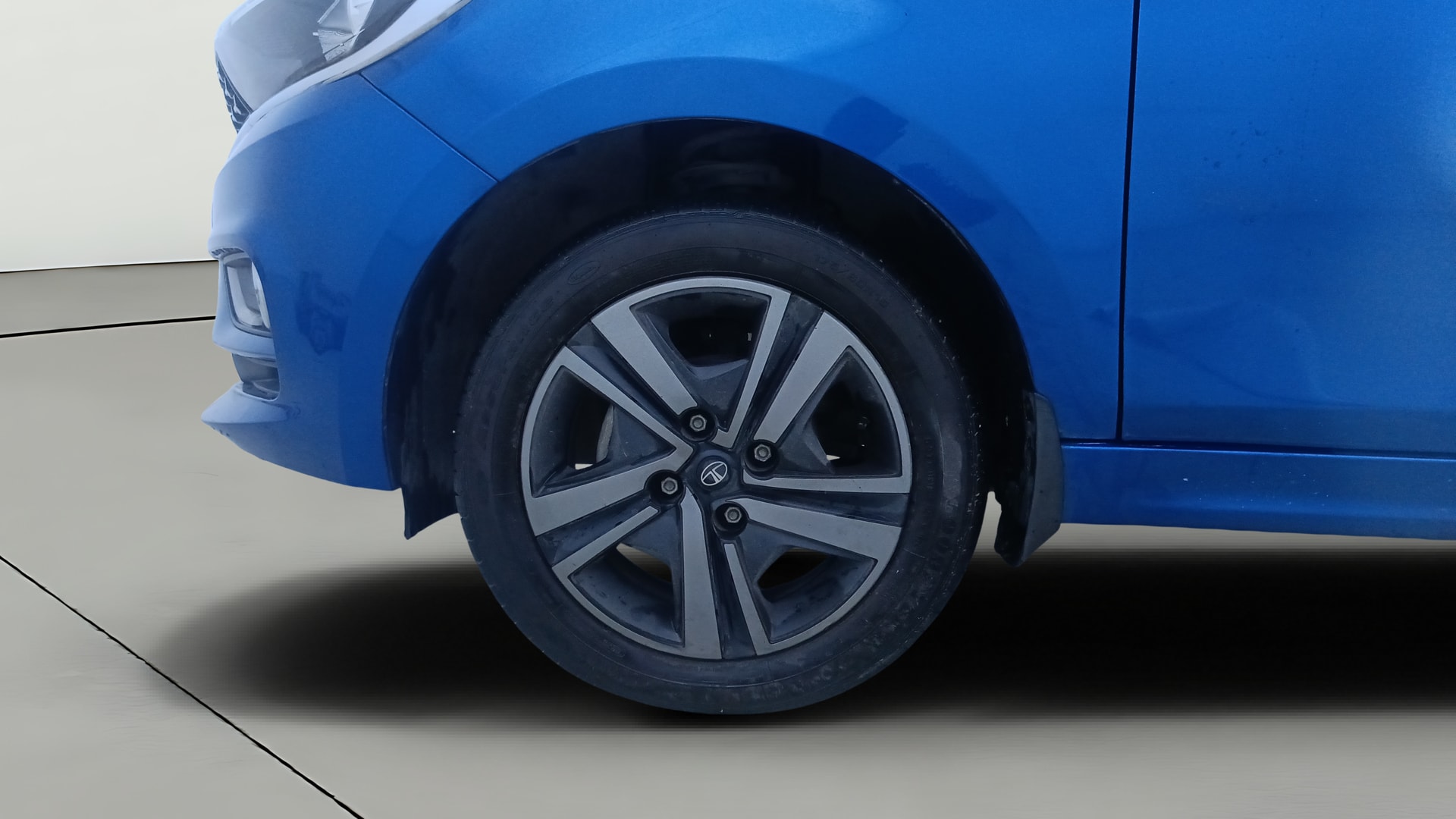 View 2024 Tata Tiago Revotorq XB Image 28 Used 2024 Tata Tiago Revotorq XB Image 28
