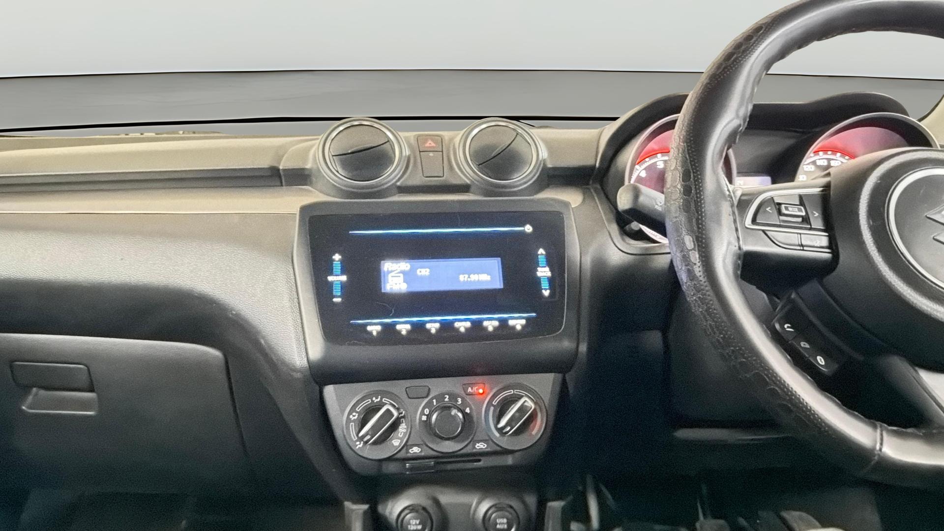 View 2021 Maruti Suzuki 1000 Base Variant Image 30 Used 2021 Maruti Suzuki 1000 Base Variant Image 30