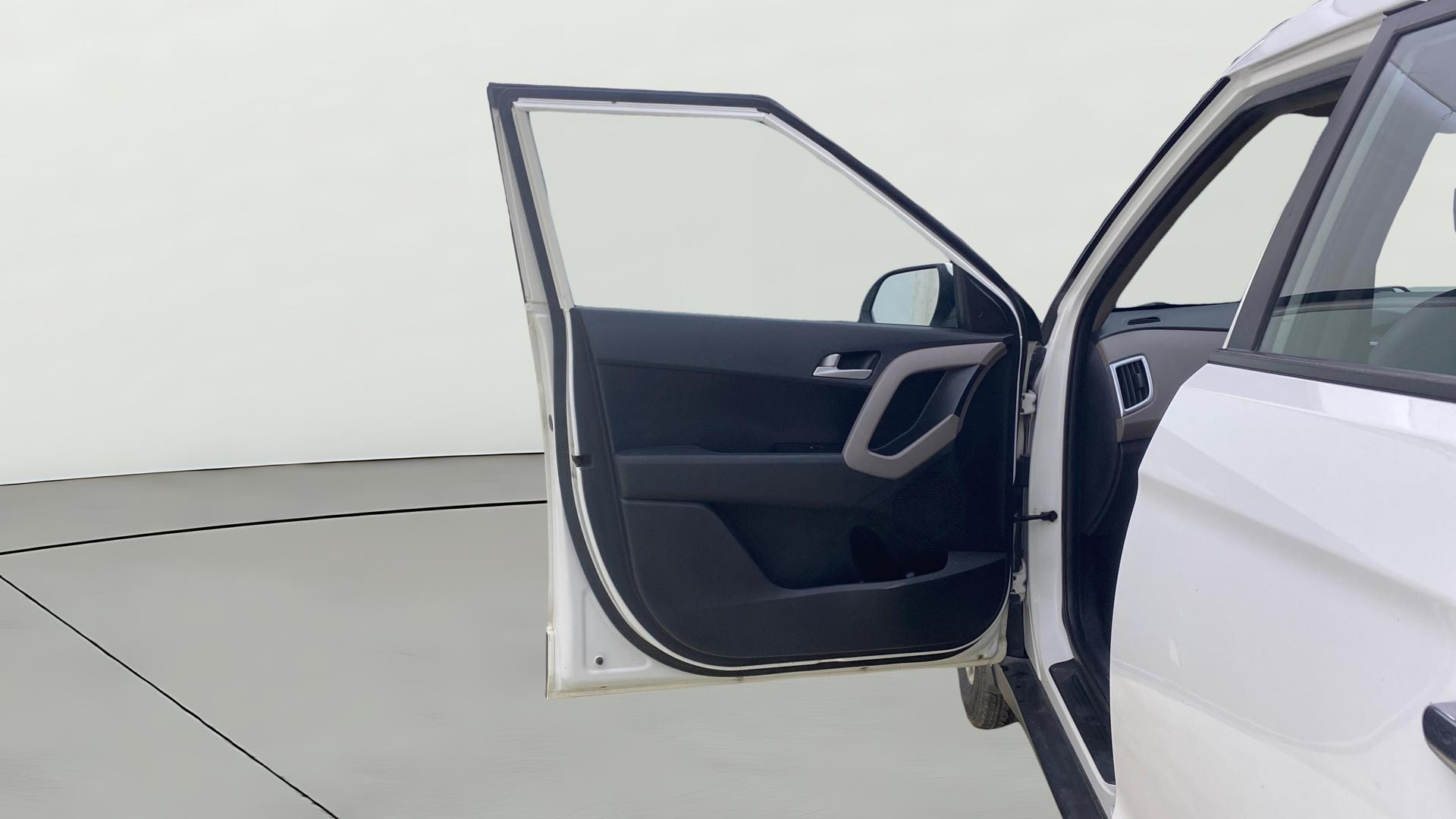 View 2019 Hyundai Creta 1.4 E Diesel Image 32 Used 2019 Hyundai Creta 1.4 E Diesel Image 32