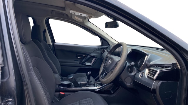 View Tata Safari Image 18 Used Tata Safari Image 18