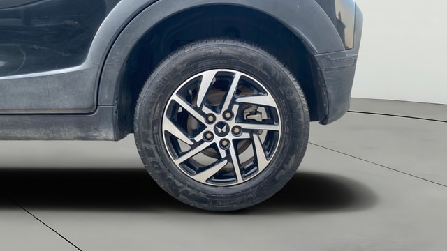 View Mahindra XUV 3XO Image 8 Used Mahindra XUV 3XO Image 8