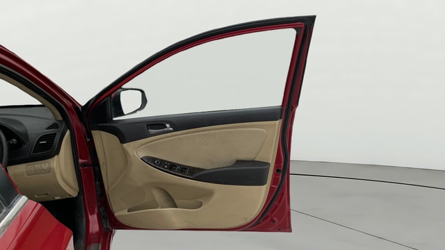 View Hyundai Verna Image 45 Used Hyundai Verna Image 45