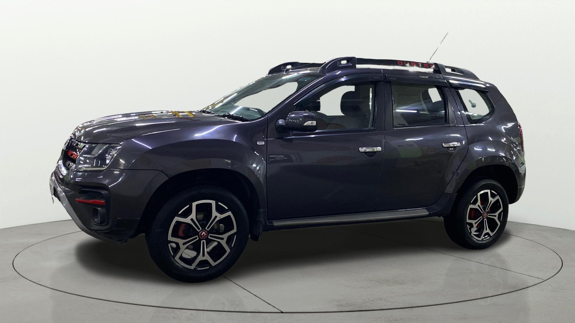 View 2021 Renault Duster 1.3L Turbo Petrol RXZ CVT Image 22 Used 2021 Renault Duster 1.3L Turbo Petrol RXZ CVT Image 22
