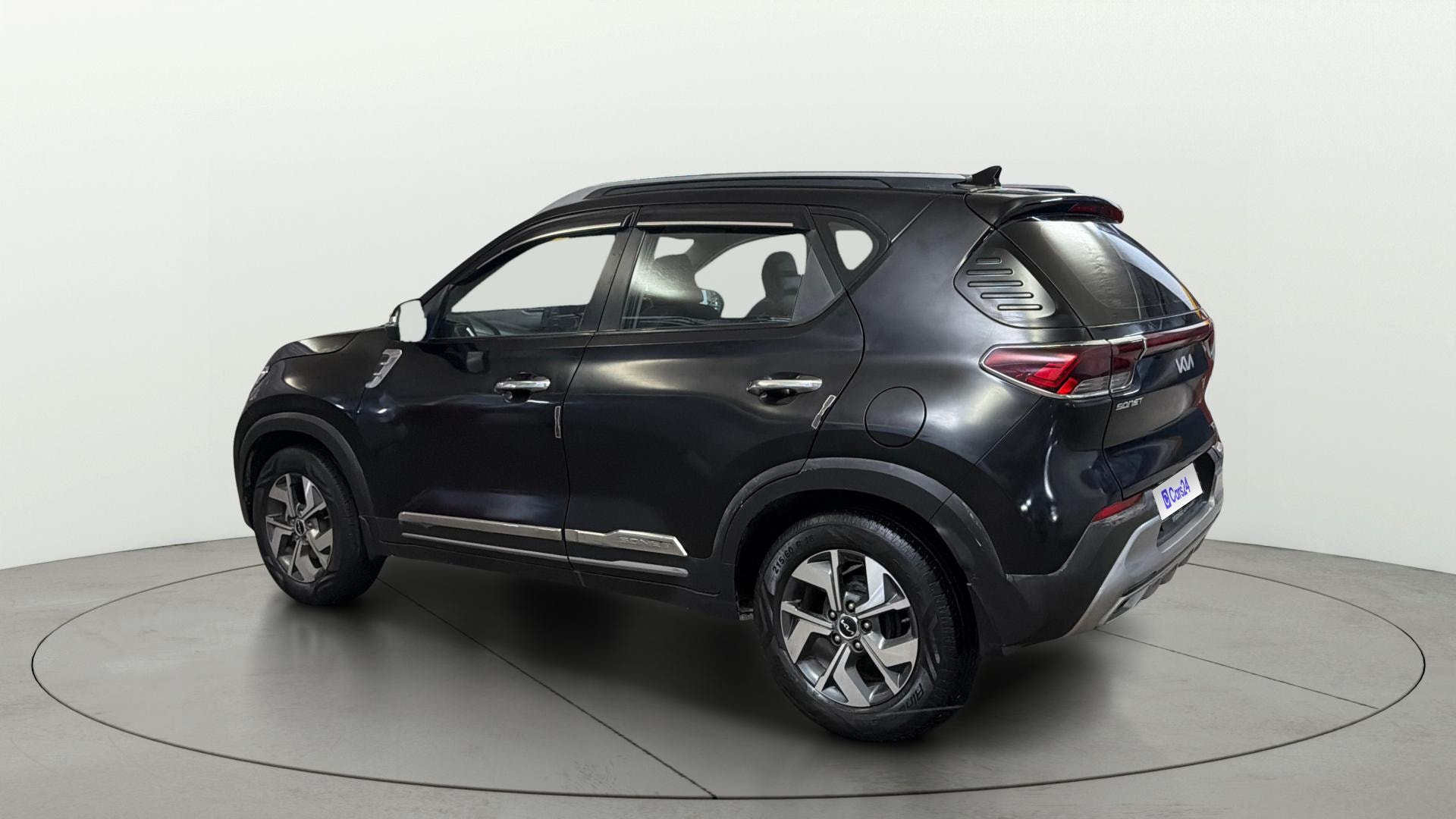 View 2022 Kia Sonet HTX iMT Petrol Image 2 Used 2022 Kia Sonet HTX iMT Petrol Image 2