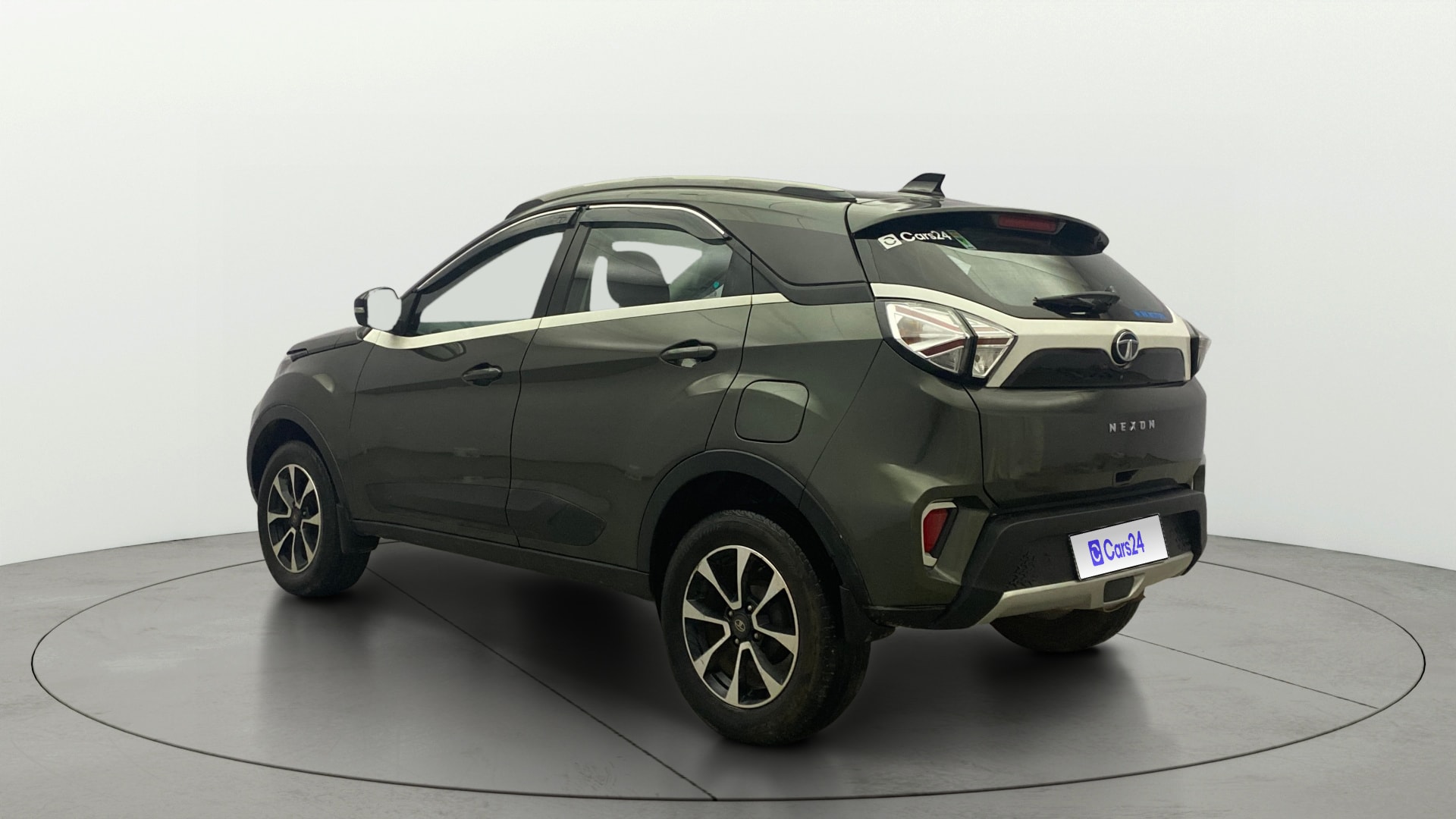 View 2021 Tata Nexon Revotron XE Image 2 Used 2021 Tata Nexon Revotron XE Image 2