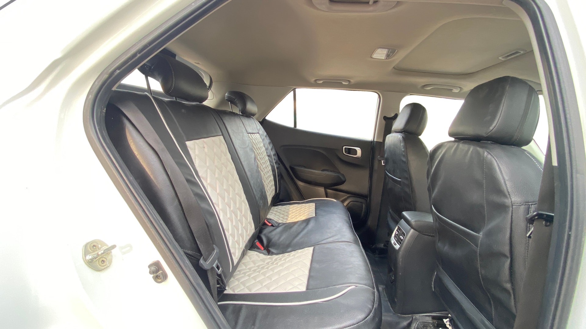 View 2019 Hyundai Venue SX 1.0 Petrol Image 31 Used 2019 Hyundai Venue SX 1.0 Petrol Image 31