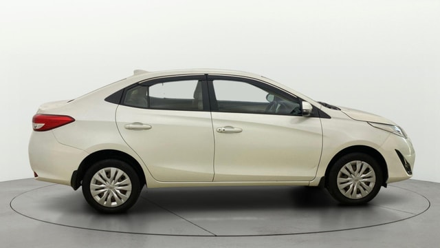 View Toyota Yaris Image 8 Used Toyota Yaris Image 8