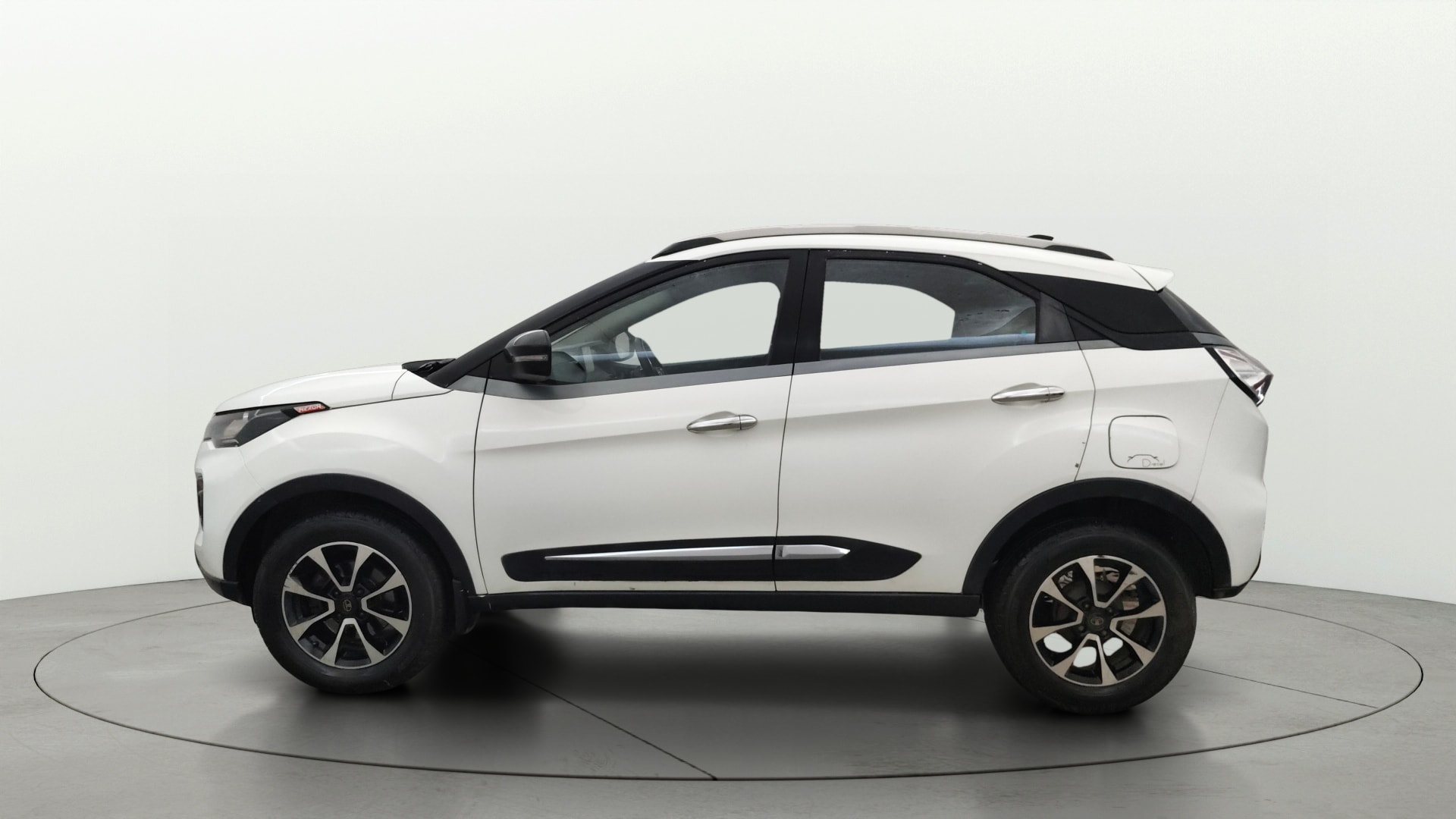 View 2021 Tata Nexon XZA Plus Diesel Image 5 Used 2021 Tata Nexon XZA Plus Diesel Image 5
