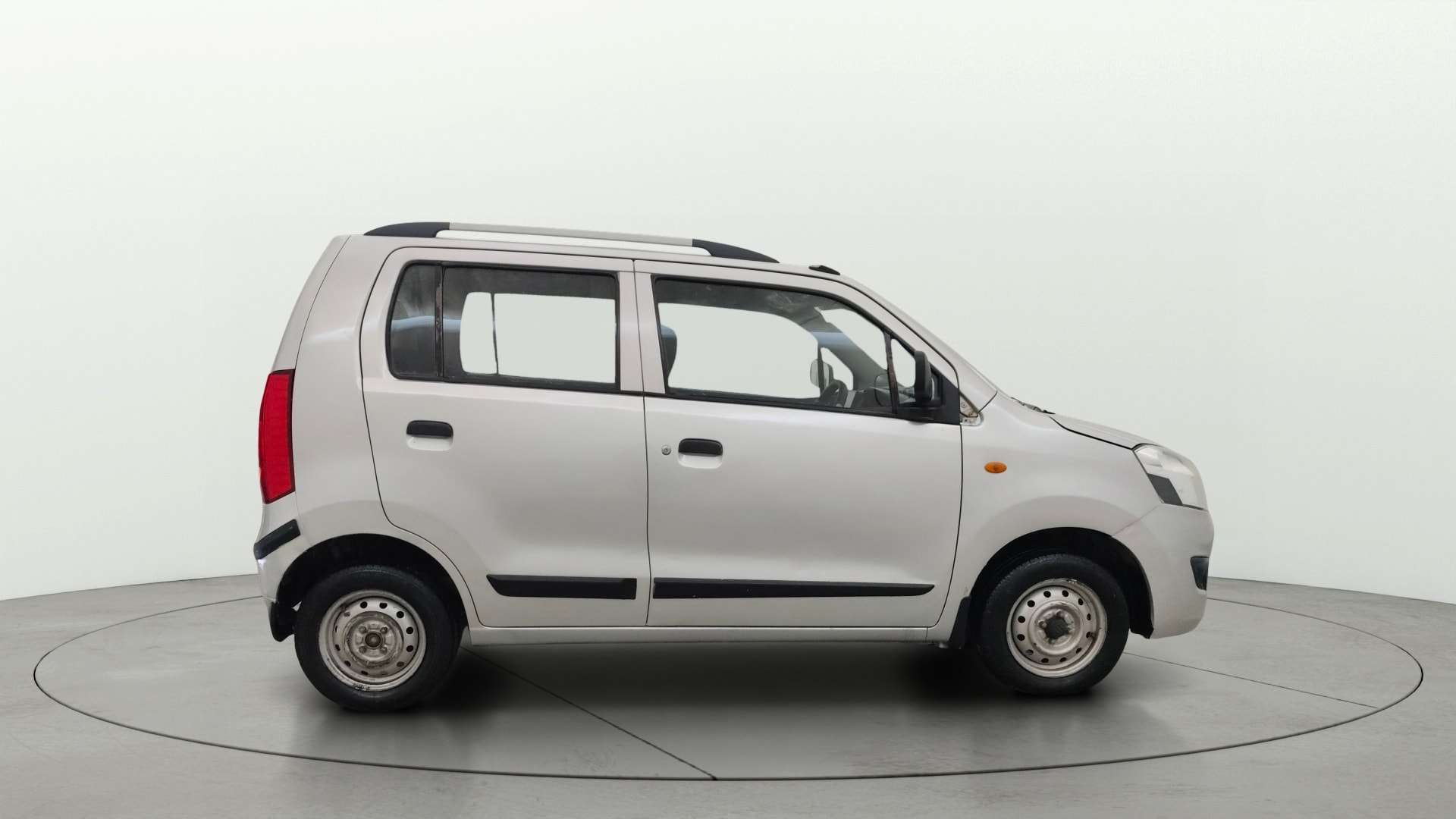 View 2015 Maruti Suzuki 1000 Base Variant Image 8 Used 2015 Maruti Suzuki 1000 Base Variant Image 8