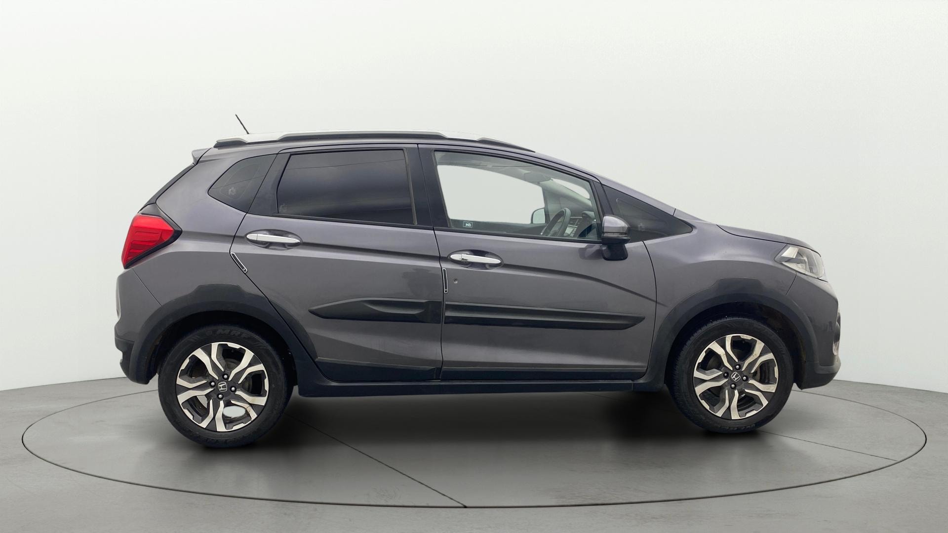 View 2017 Honda WR-V S MT Diesel Edge Edition Image 8 Used 2017 Honda WR-V S MT Diesel Edge Edition Image 8