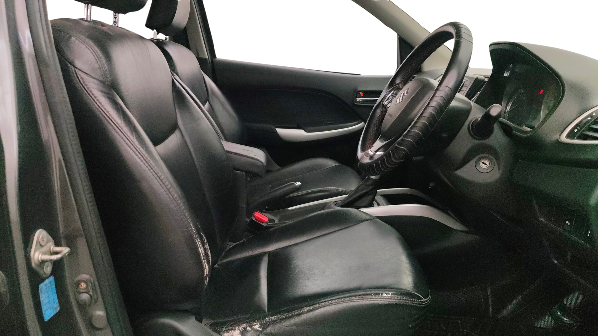 View 2016 Maruti Suzuki 1000 Base Variant Image 25 Used 2016 Maruti Suzuki 1000 Base Variant Image 25
