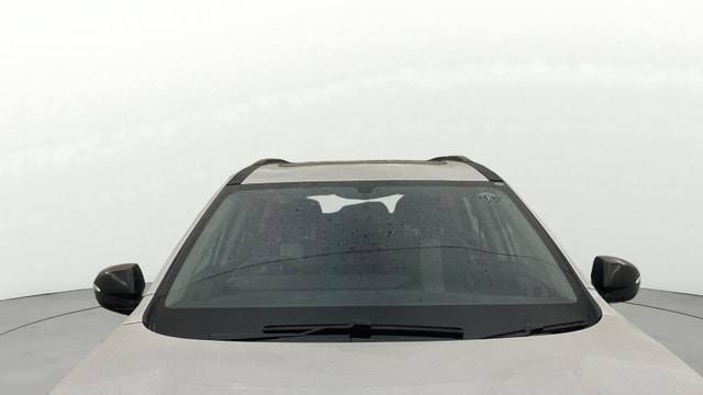 View Mahindra XUV700 Image 31 Used Mahindra XUV700 Image 31