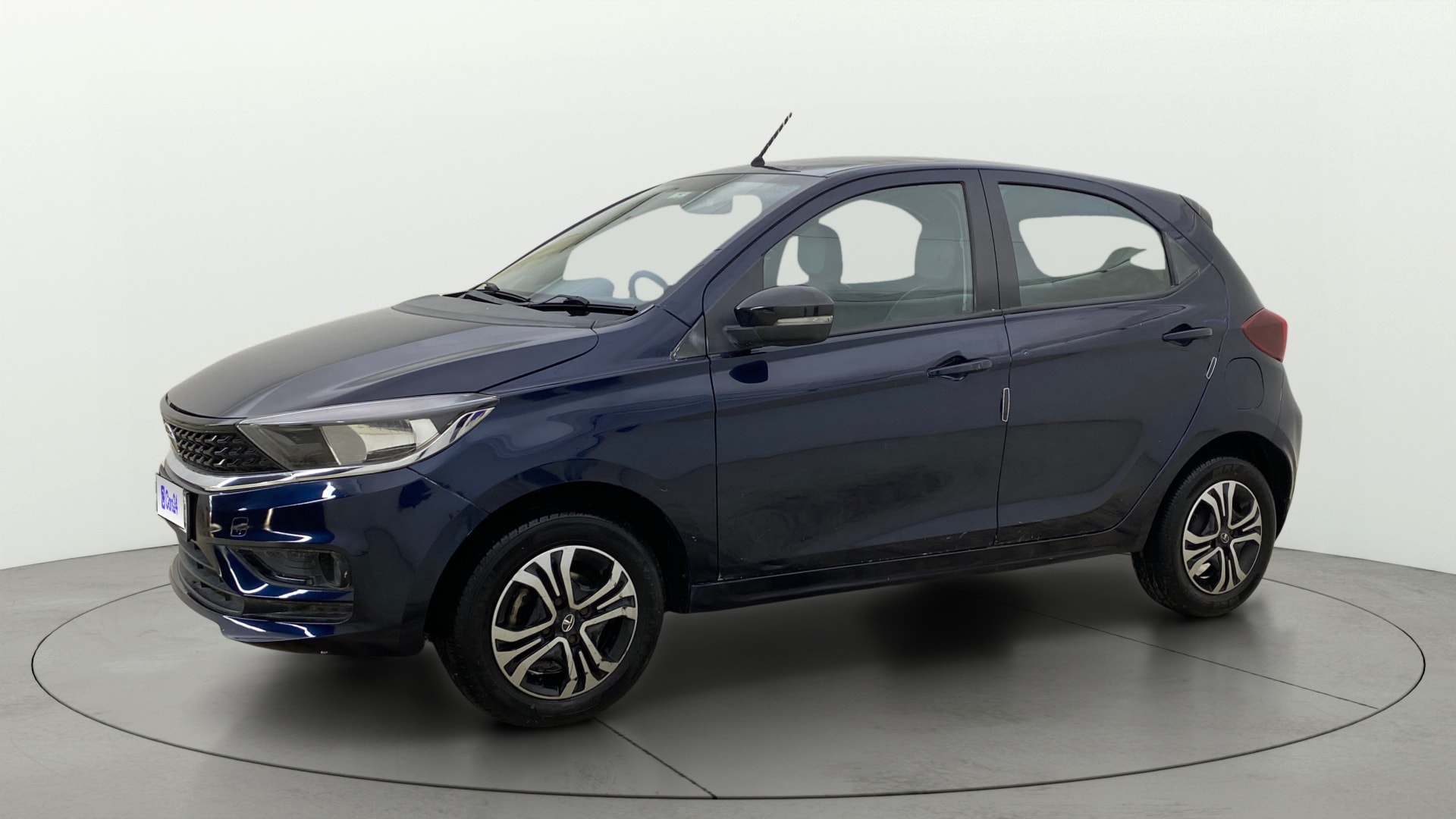 View 2023 Tata Tiago Revotorq XB Image 34 Used 2023 Tata Tiago Revotorq XB Image 34