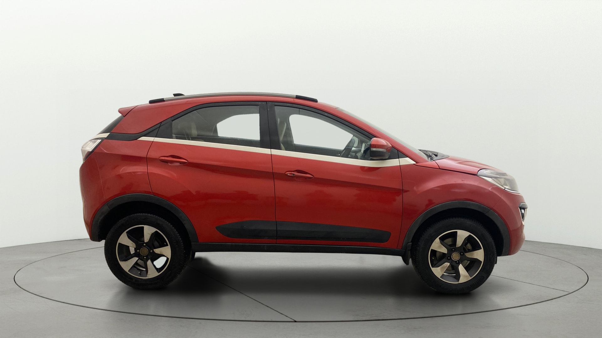 View 2019 Tata Nexon Revotron XE Image 8 Used 2019 Tata Nexon Revotron XE Image 8