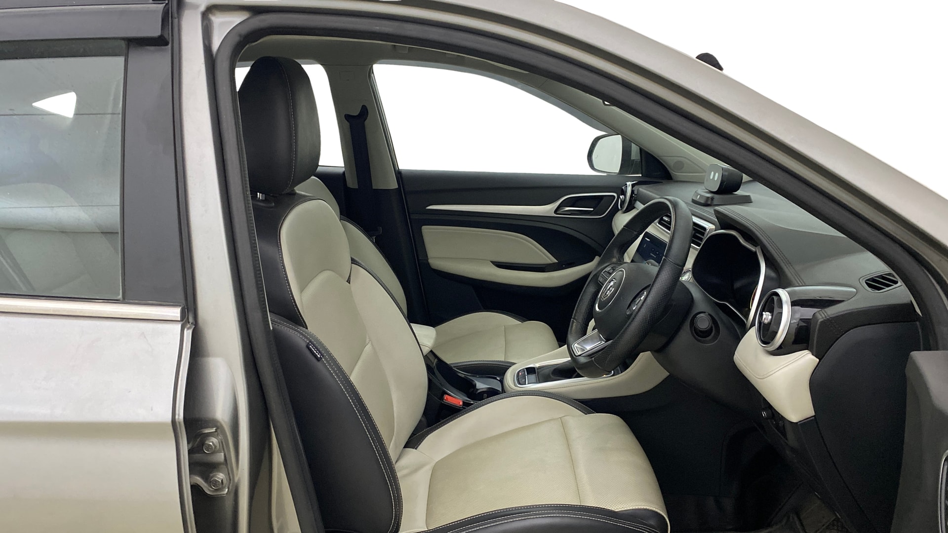 View 2023 MG Astor Sharp 1.5 CVT Image 27 Used 2023 MG Astor Sharp 1.5 CVT Image 27