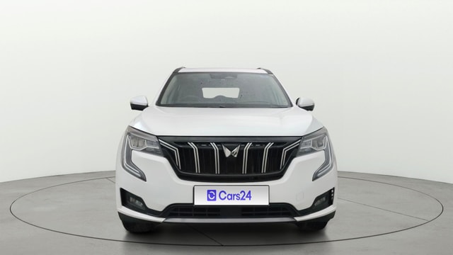 View Mahindra XUV700 Image 1 Used Mahindra XUV700 Image 1