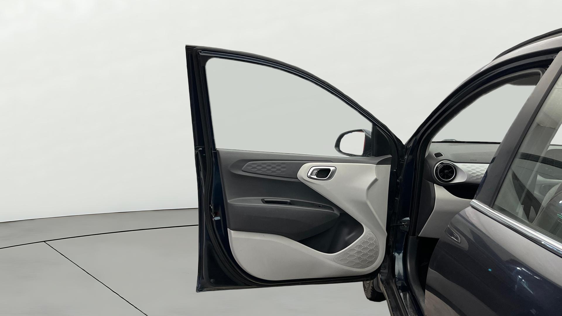 View 2020 Hyundai Grand i10 Nios Sportz Diesel Image 31 Used 2020 Hyundai Grand i10 Nios Sportz Diesel Image 31