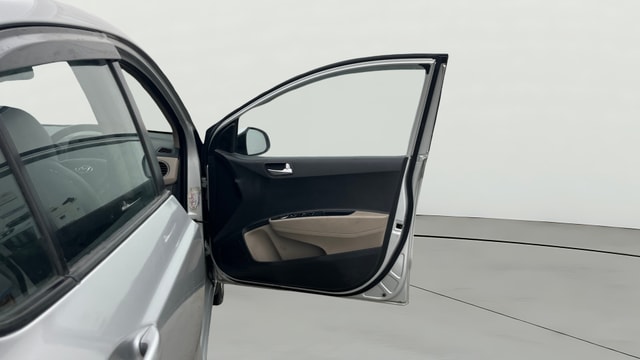 View Hyundai Xcent Image 44 Used Hyundai Xcent Image 44