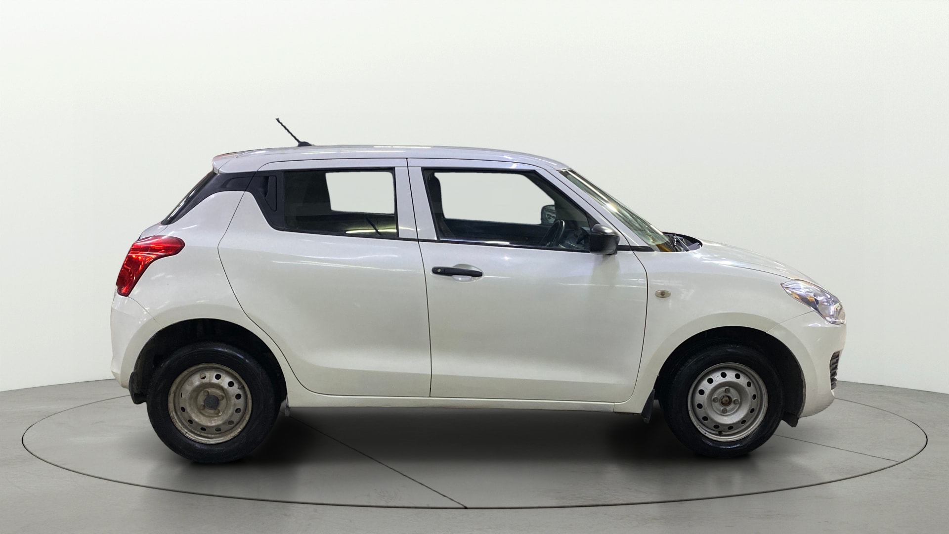 View 2022 Maruti Suzuki 1000 Base Variant Image 29 Used 2022 Maruti Suzuki 1000 Base Variant Image 29