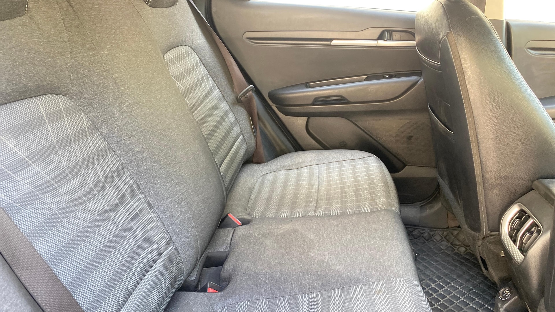 View 2022 Kia Sonet HTK Plus iMT Petrol Image 29 Used 2022 Kia Sonet HTK Plus iMT Petrol Image 29
