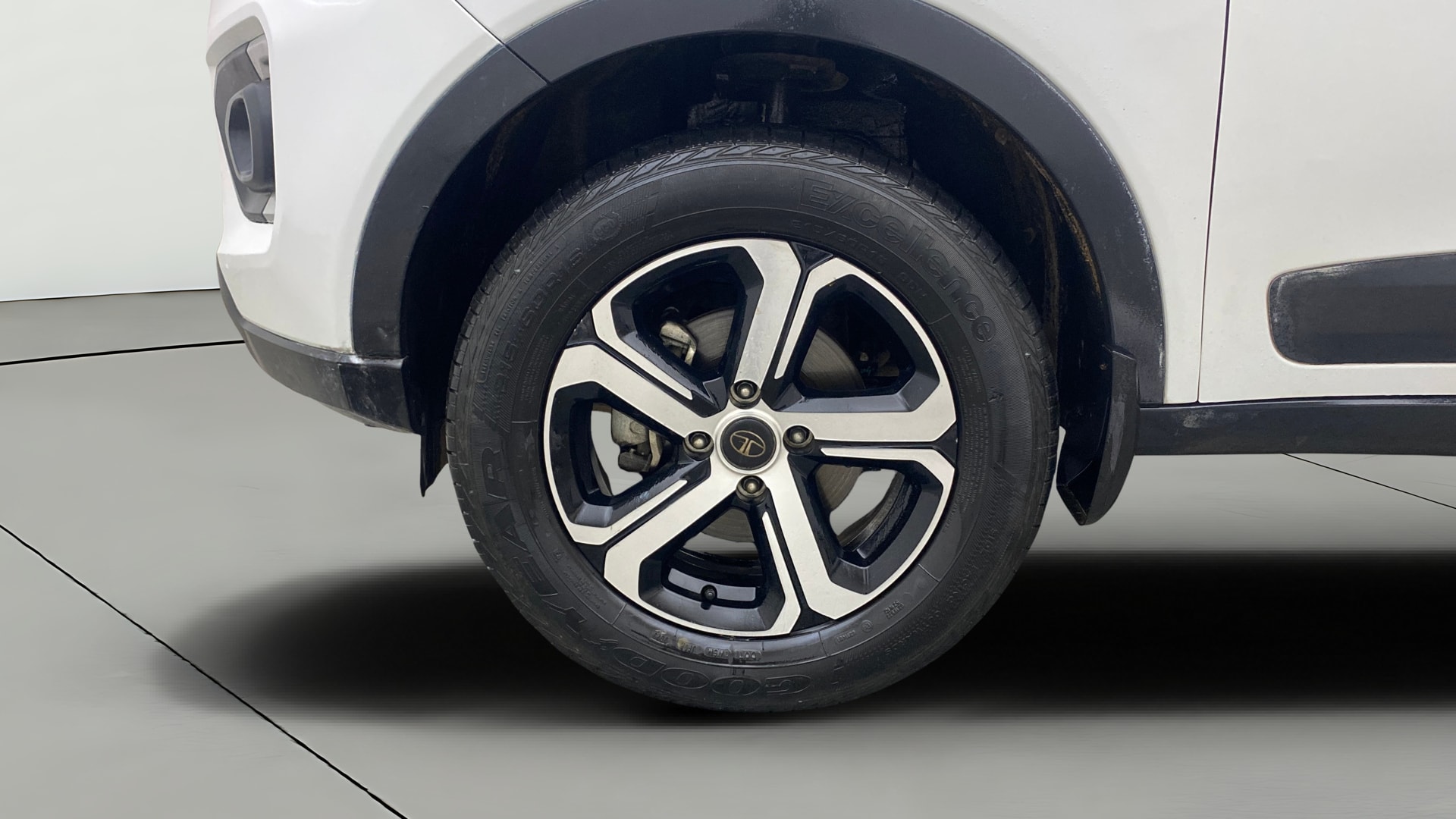 View 2023 Tata Nexon Revotron XZ Plus Luxs Jet Edition Image 29 Used 2023 Tata Nexon Revotron XZ Plus Luxs Jet Edition Image 29