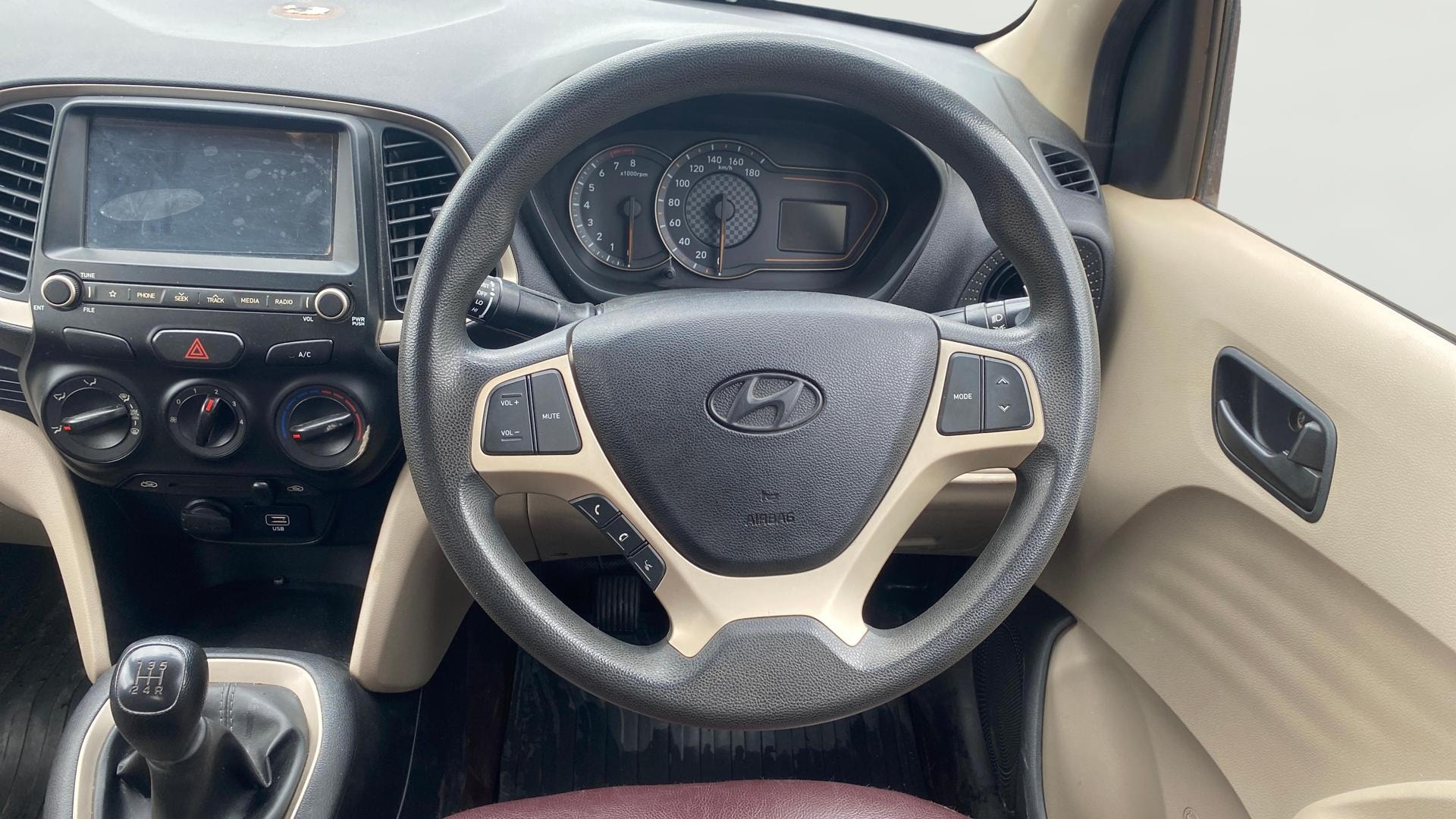 View 2022 Hyundai New Santro D-Lite Petrol Image 20 Used 2022 Hyundai New Santro D-Lite Petrol Image 20