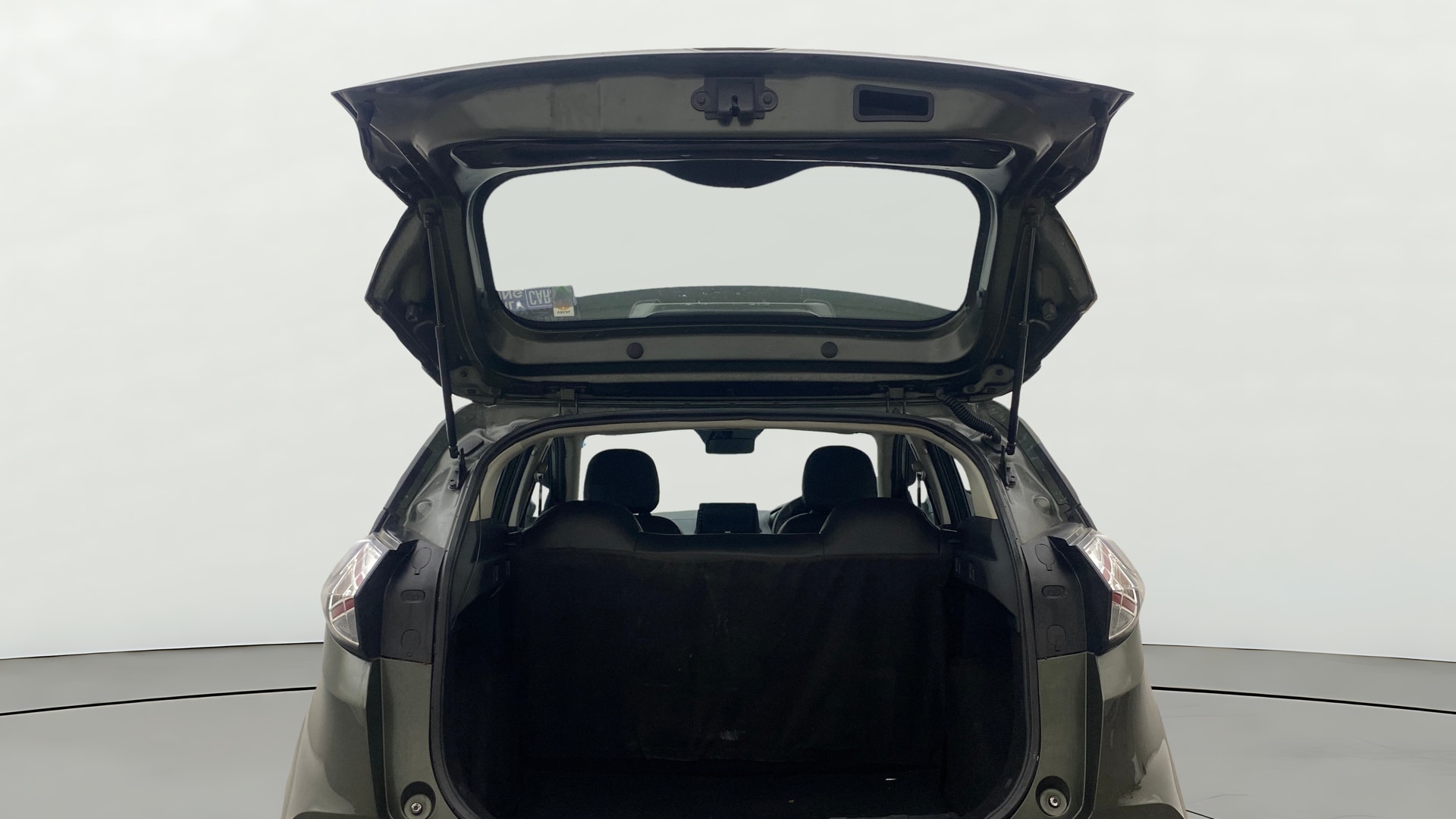 View 2023 Tata Nexon Revotron XE Image 16 Used 2023 Tata Nexon Revotron XE Image 16