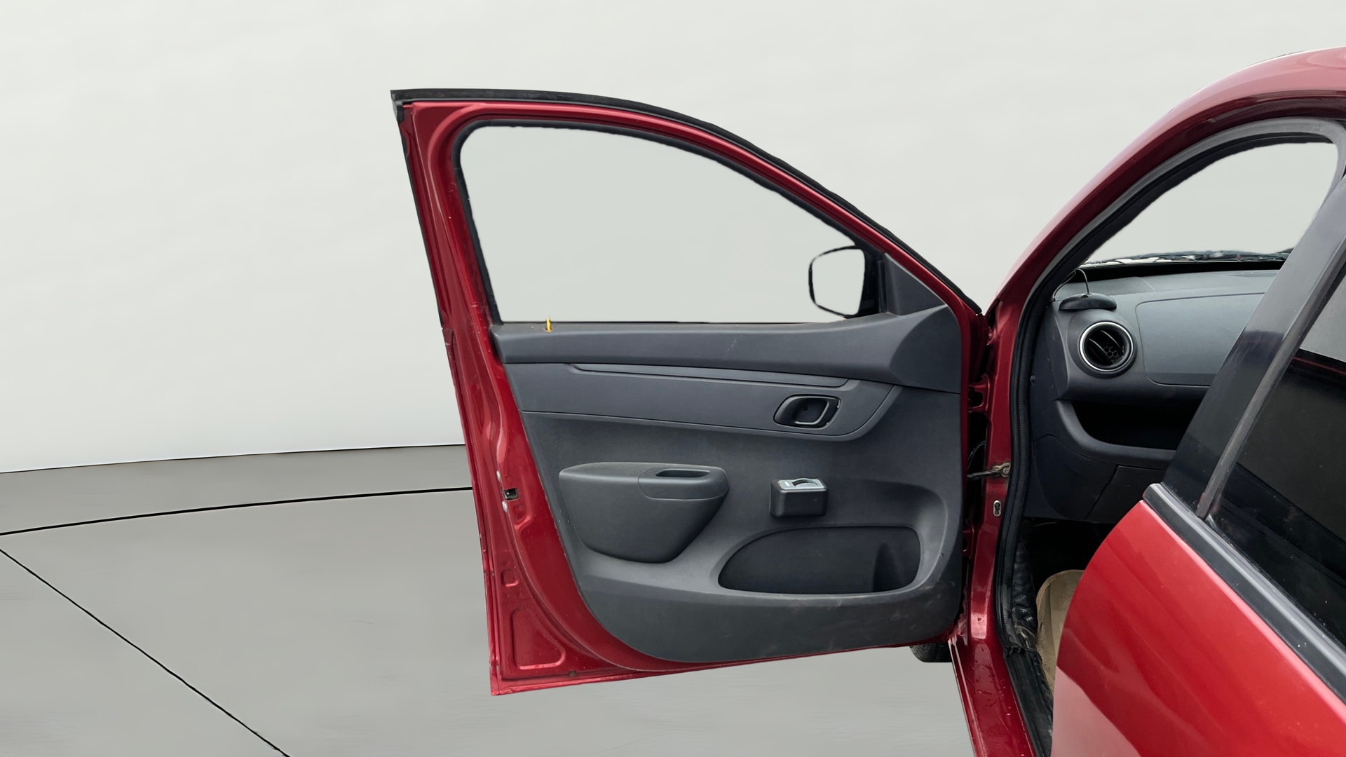 View 2016 Renault Kwid RXL Image 31 Used 2016 Renault Kwid RXL Image 31