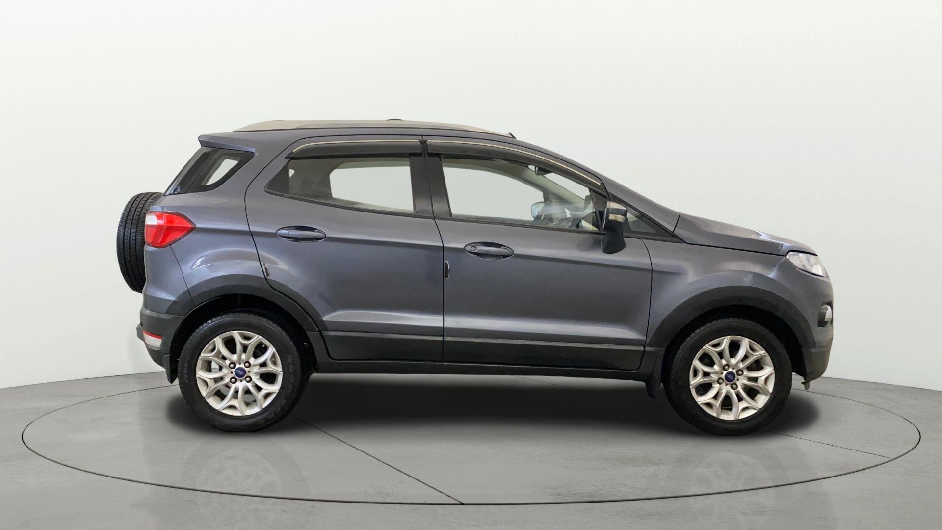 View 2016 Ford EcoSport 1.5 TDCi Diesel Ambiente BS IV Image 8 Used 2016 Ford EcoSport 1.5 TDCi Diesel Ambiente BS IV Image 8