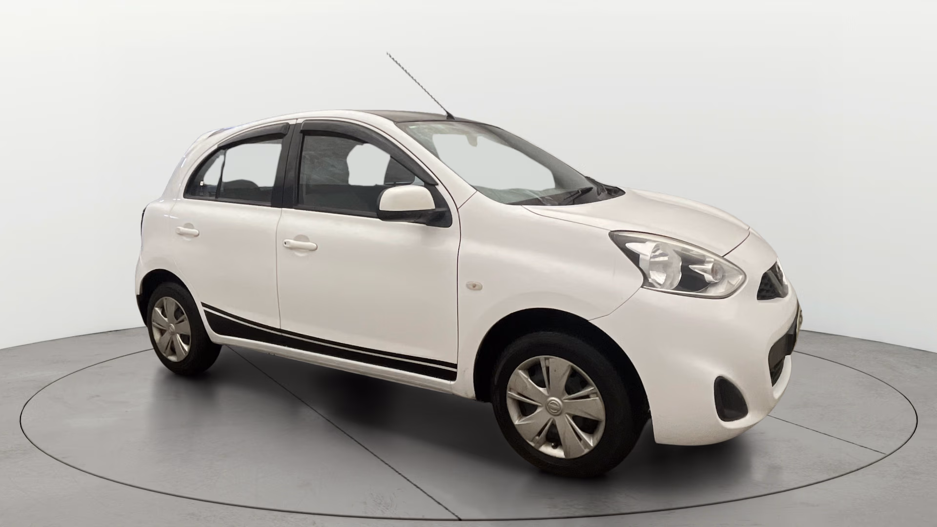 View 2015 Nissan Micra XL (CVT) Image 21 Used 2015 Nissan Micra XL (CVT) Image 21