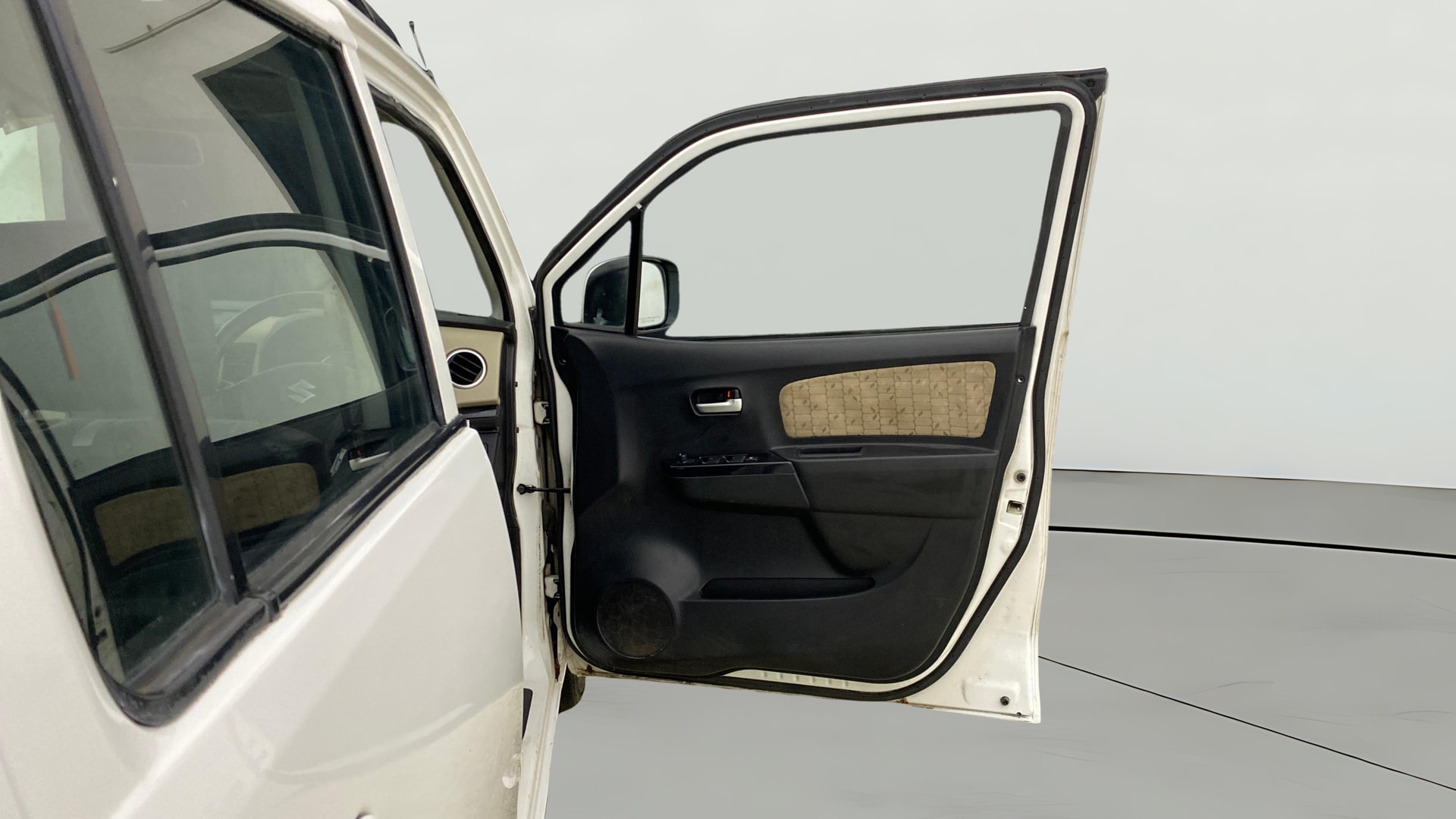 View 2018 Maruti Suzuki 1000 Base Variant Image 45 Used 2018 Maruti Suzuki 1000 Base Variant Image 45
