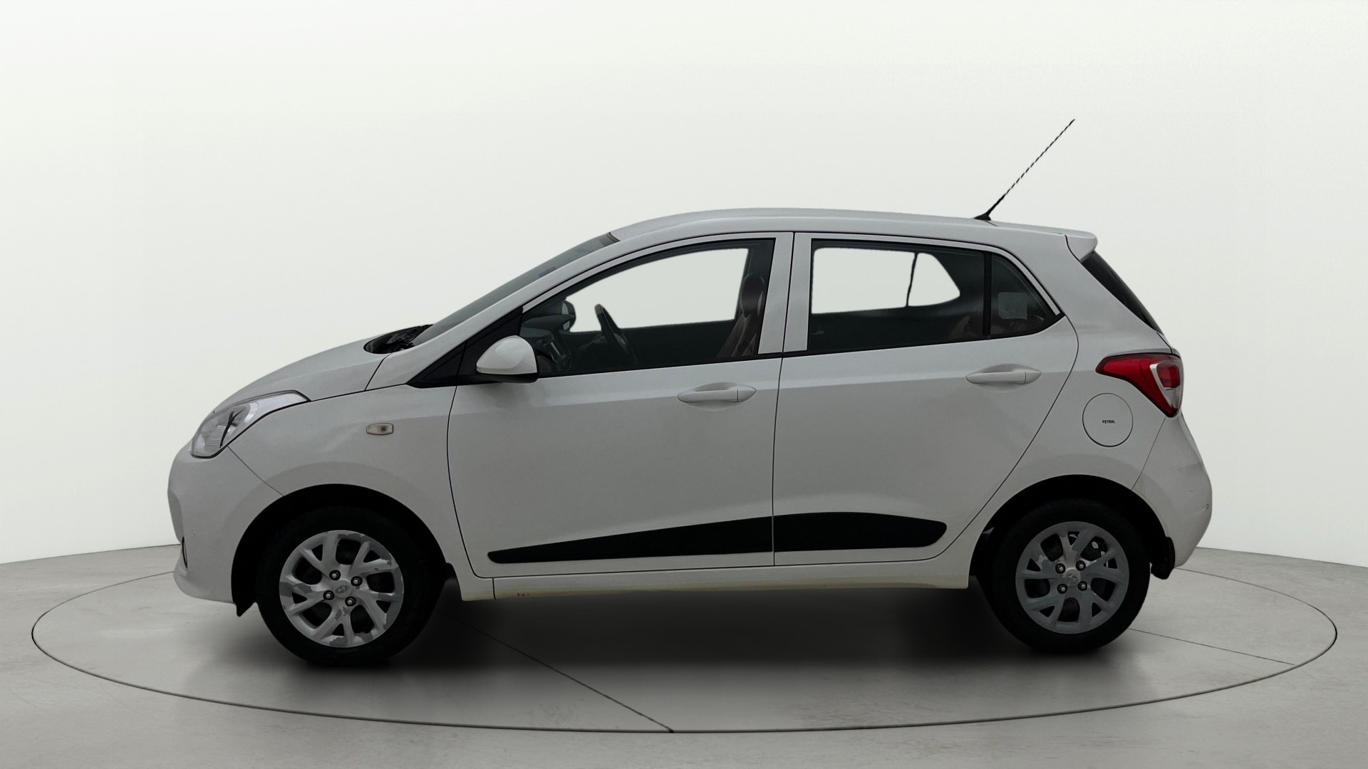 Used 2017 Hyundai Grand i10 Used 2017 Hyundai Grand i10