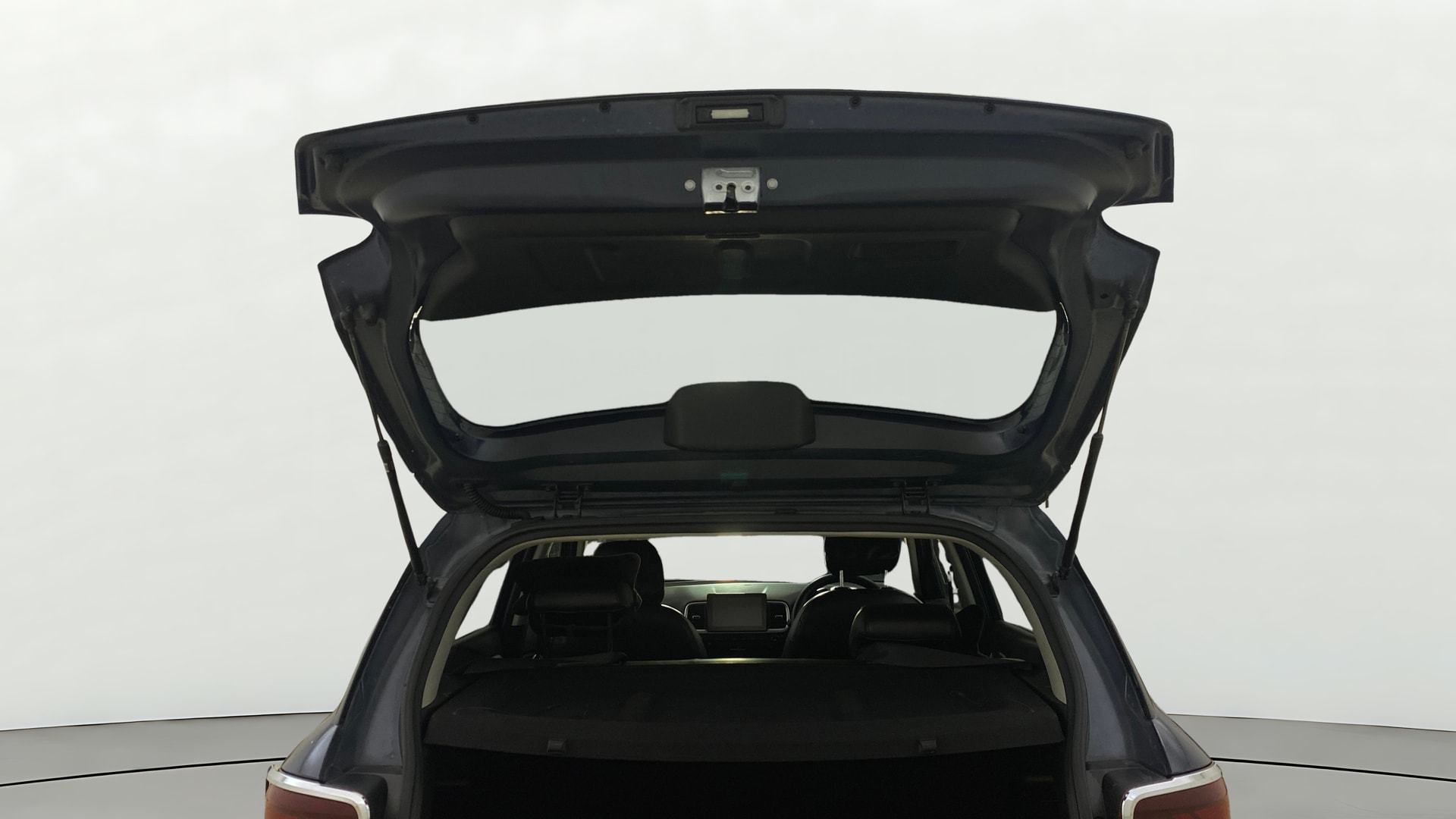 View 2019 Hyundai Venue SX 1.4 Diesel BS IV Image 31 Used 2019 Hyundai Venue SX 1.4 Diesel BS IV Image 31