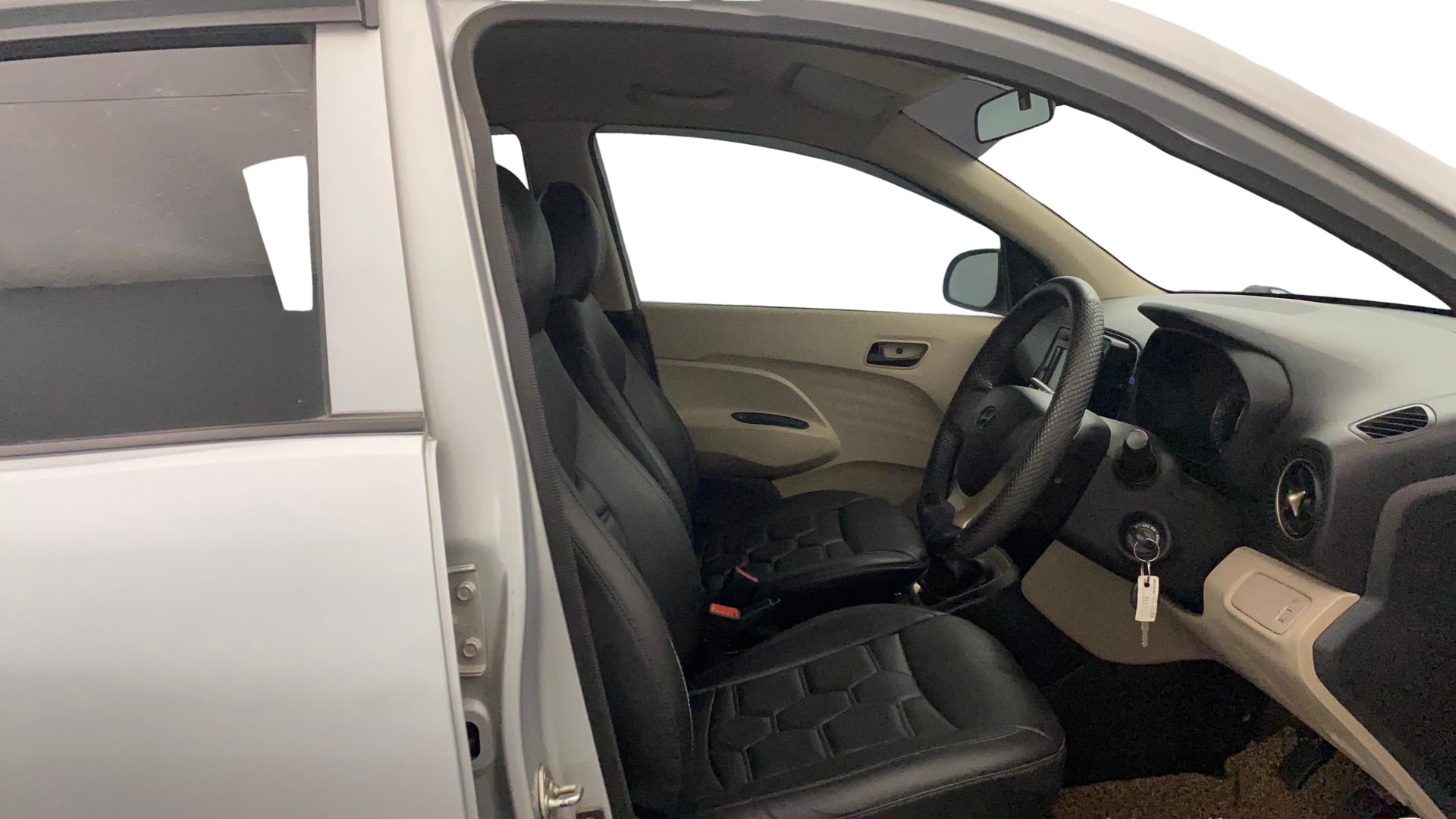 View 2019 Hyundai New Santro D-Lite Petrol Image 26 Used 2019 Hyundai New Santro D-Lite Petrol Image 26