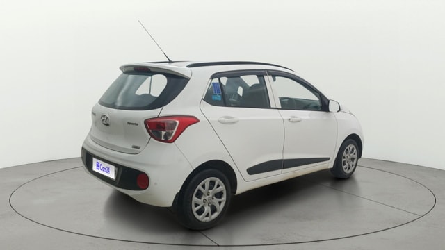 View Hyundai Grand i10 Image 42 Used Hyundai Grand i10 Image 42