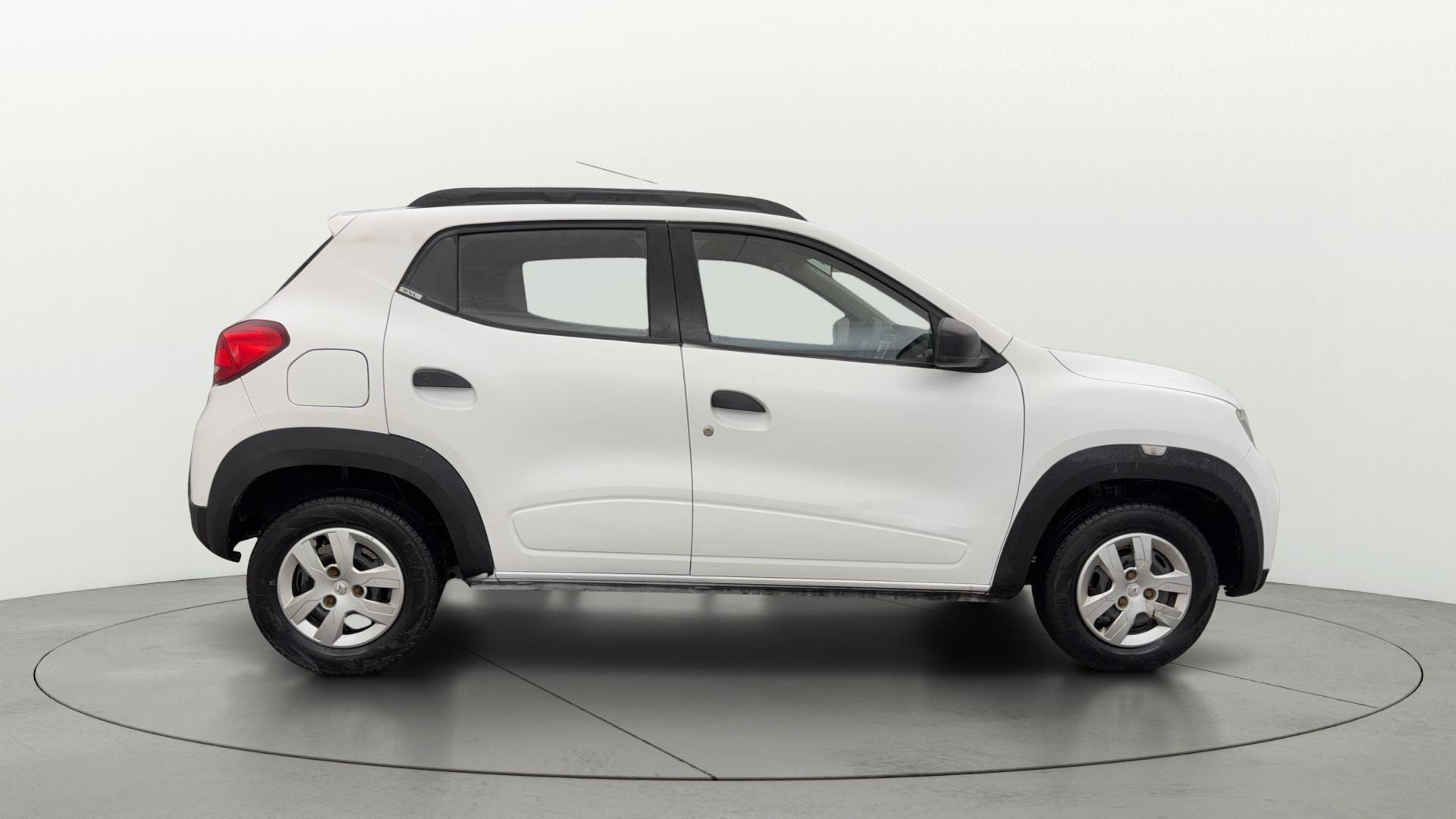 View 2017 Renault Kwid RXL Image 8 Used 2017 Renault Kwid RXL Image 8