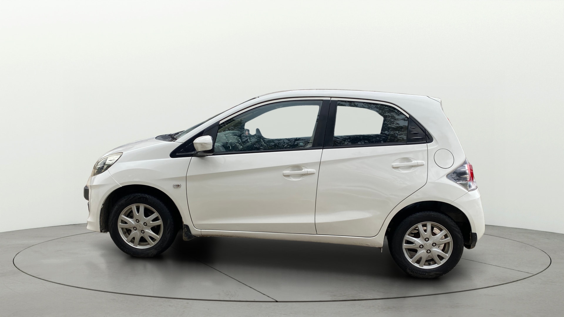 View 2014 Honda Brio VX AT Petrol Image 5 Used 2014 Honda Brio VX AT Petrol Image 5