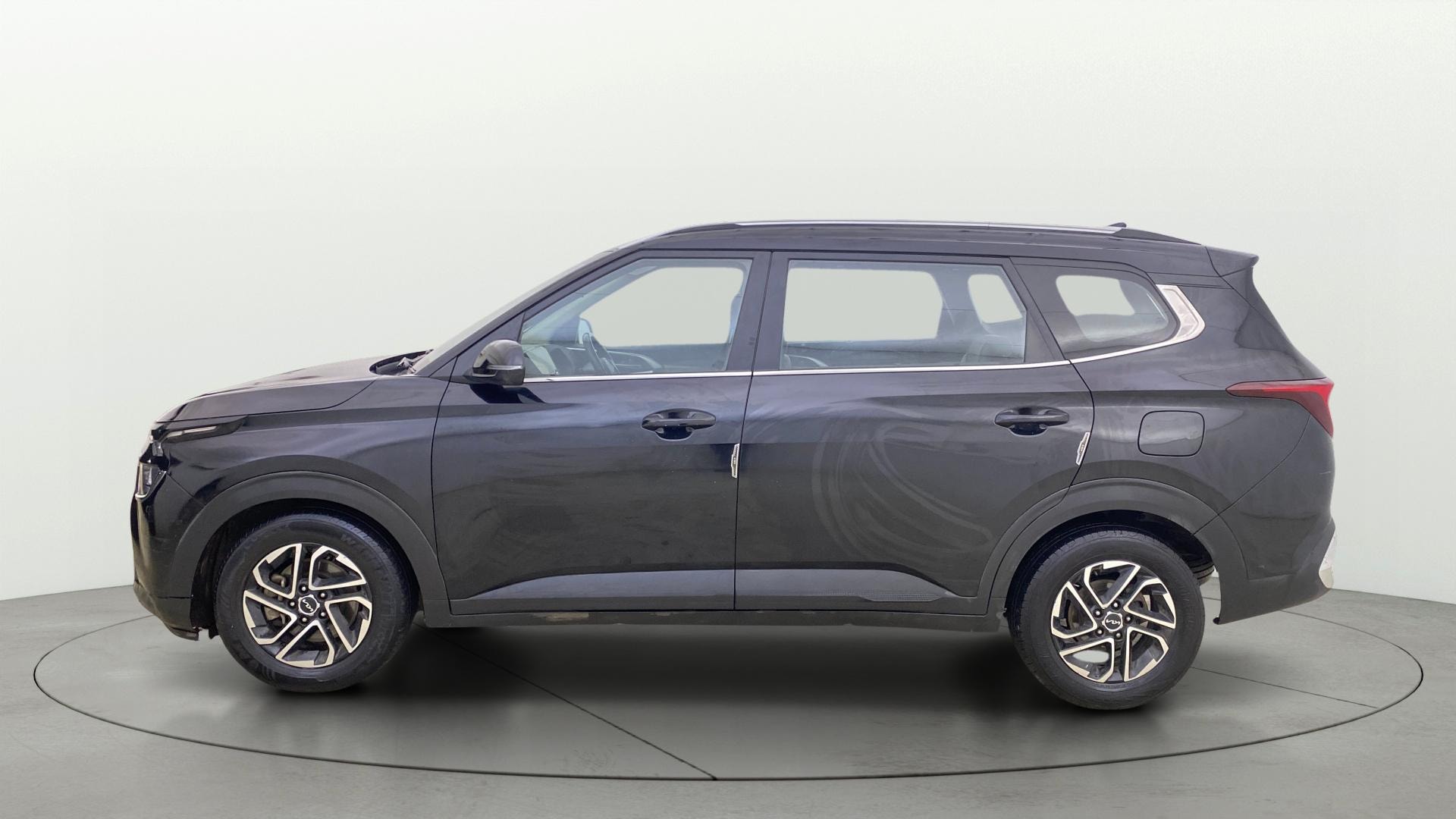 Used 2023 Kia Carens Used 2023 Kia Carens