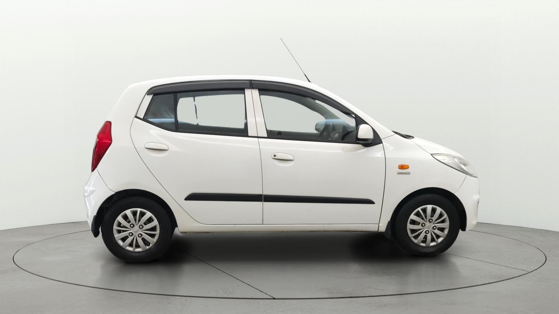 View 2014 Hyundai i10 1.2 Asta MT Image 8 Used 2014 Hyundai i10 1.2 Asta MT Image 8