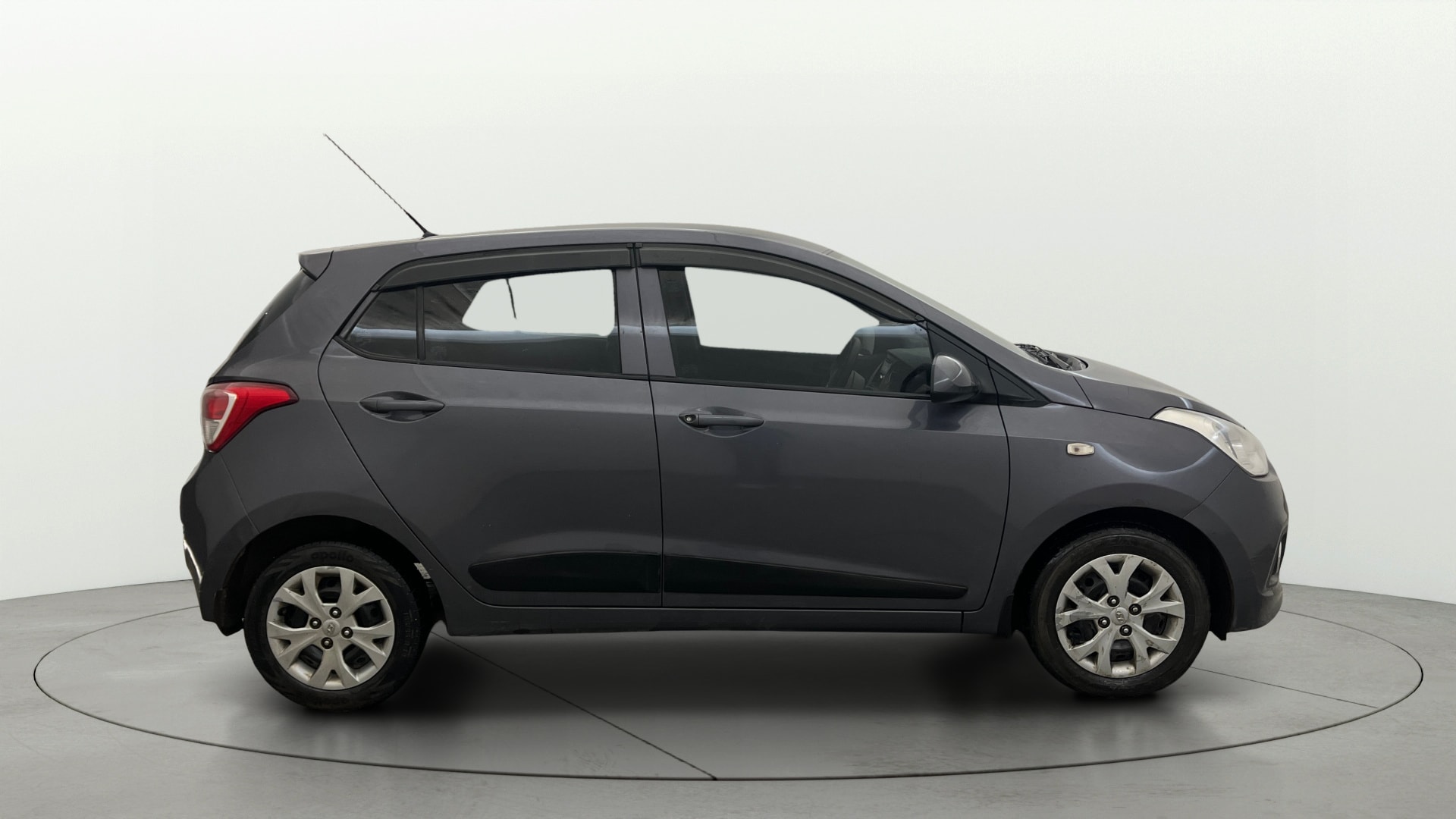 View 2017 Hyundai Grand i10 Magna 1.2 Kappa VTVT Image 8 Used 2017 Hyundai Grand i10 Magna 1.2 Kappa VTVT Image 8