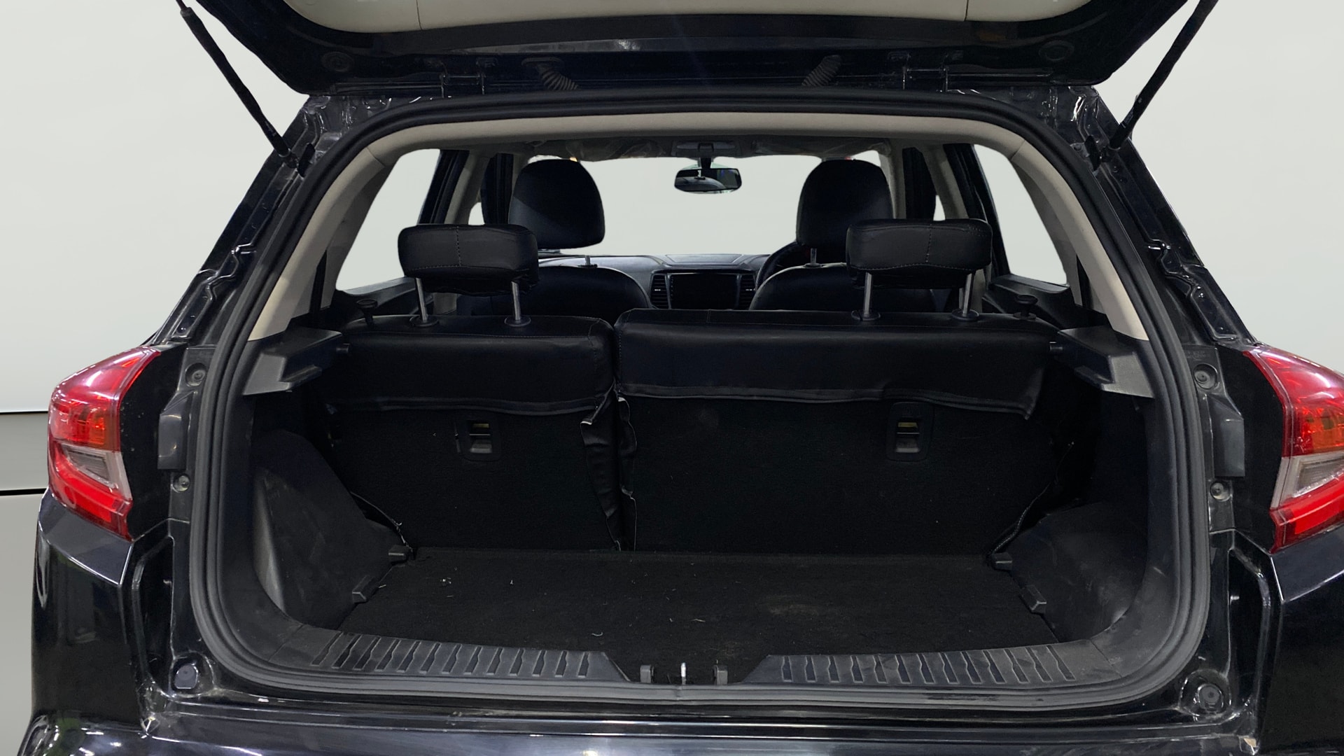 Used 2023 Mahindra XUV300 Used 2023 Mahindra XUV300