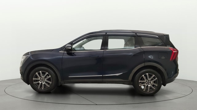 View Mahindra XUV700 Image 28 Used Mahindra XUV700 Image 28