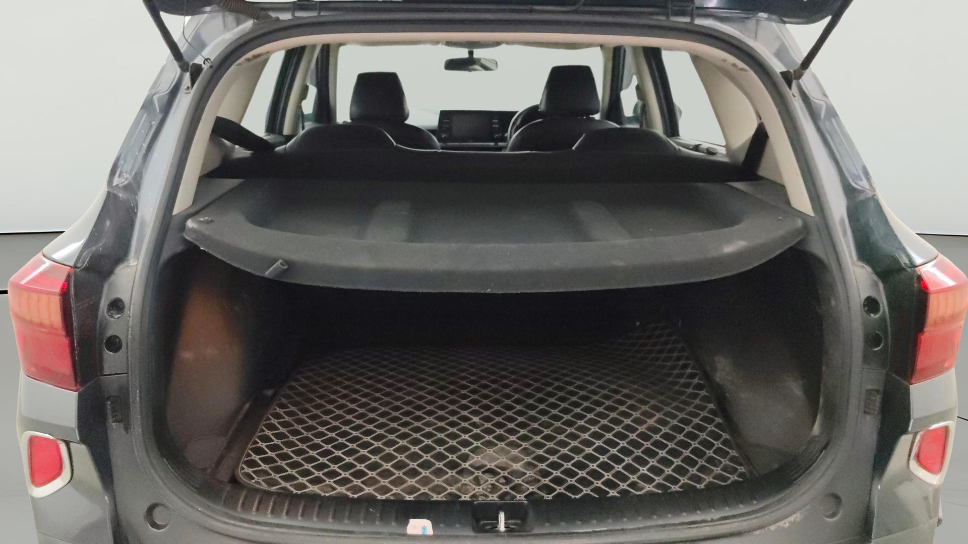 View 2022 Kia Seltos Smartstream G1.5 6MT HTK Plus Image 39 Used 2022 Kia Seltos Smartstream G1.5 6MT HTK Plus Image 39
