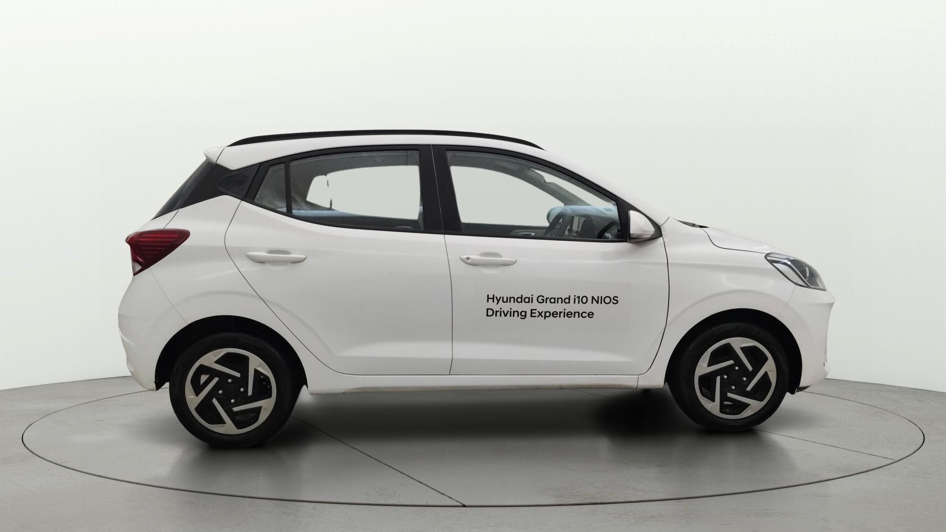 View 2024 Hyundai Grand i10 Nios Era Petrol BS IV Image 8 Used 2024 Hyundai Grand i10 Nios Era Petrol BS IV Image 8