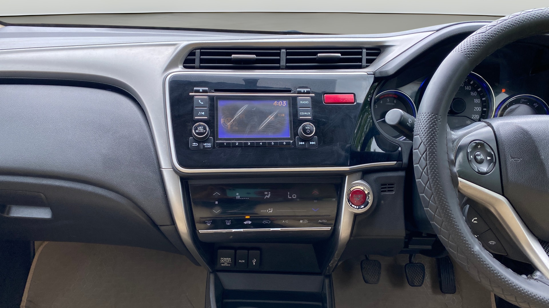 View 2014 Honda City ZX MT Diesel Anniversary Edition Image 32 Used 2014 Honda City ZX MT Diesel Anniversary Edition Image 32