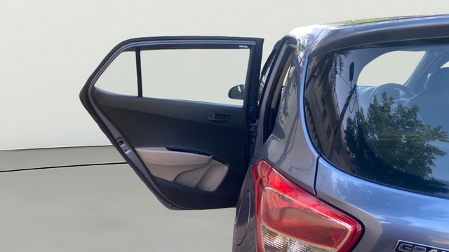 View Hyundai Grand i10 Image 23 Used Hyundai Grand i10 Image 23